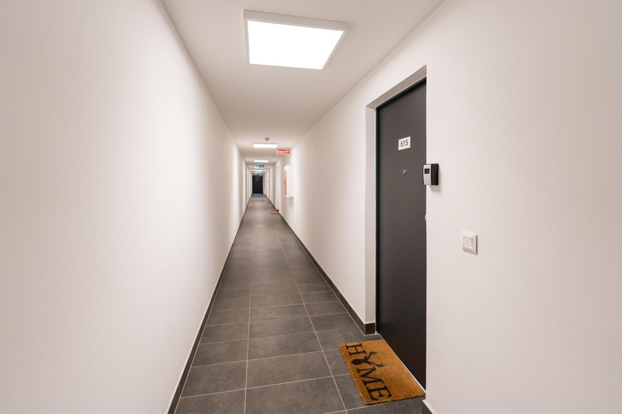 Brand New Modern Apartment-2 Rooms-Balcony-Garage Budapest Luaran gambar